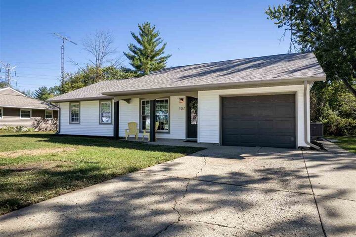 Property Photo:  107 Highland Drive  IN 47374 