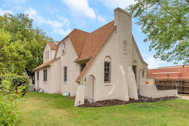 Property Photo:  246 N Oliver Ave  KS 67208 