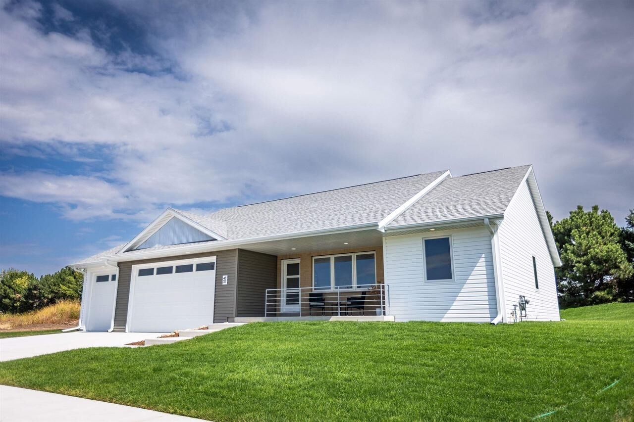 Property Photo:  4802 Sumpter Drive  WI 53563 