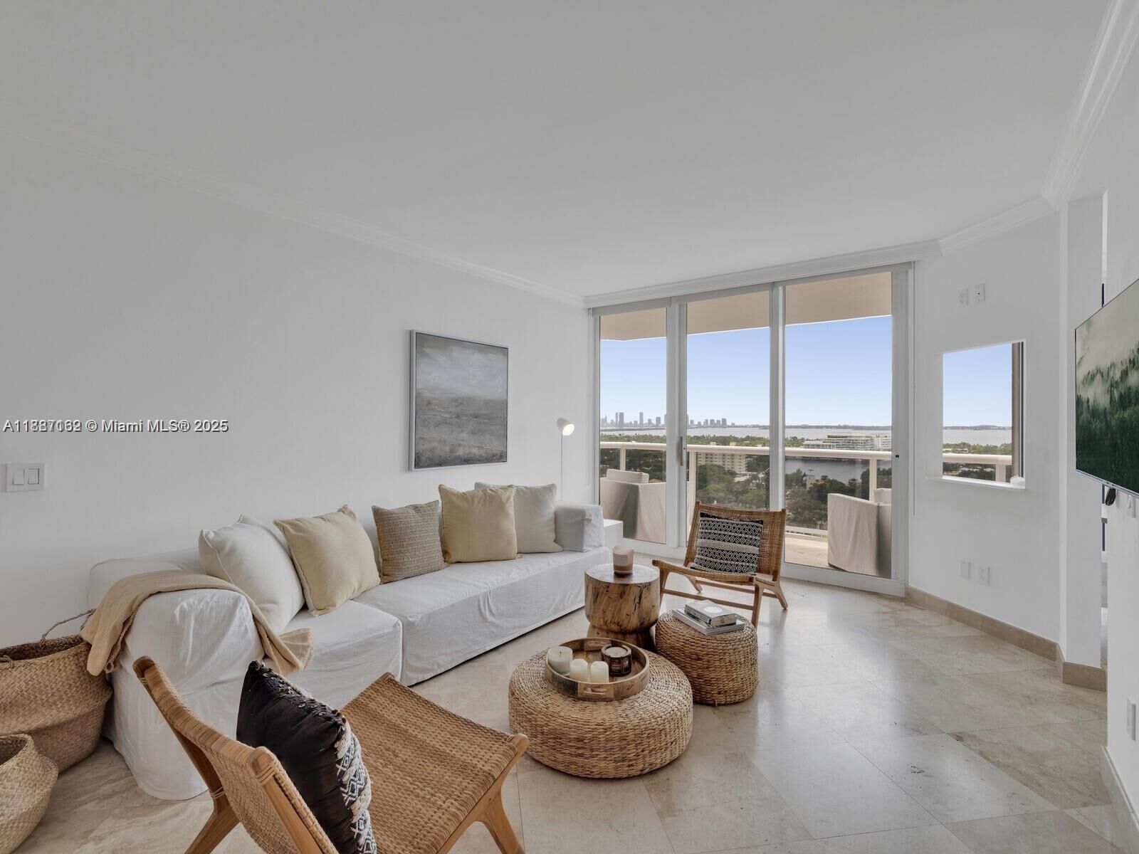Property Photo:  4779 W Collins Ave 2006  FL 33140 