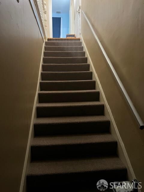 Property Photo:  30 Cotter Street  CA 94112 