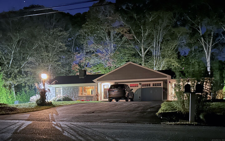 Property Photo: 462 Grace Trail CT 06477