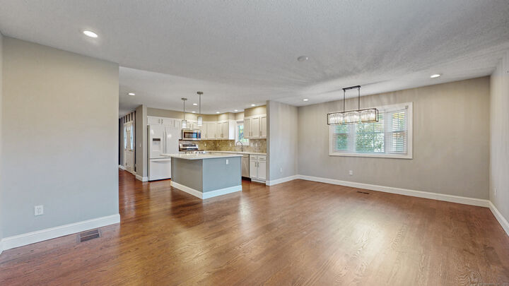 Property Photo: 29 Joanne Drive 29 CT 06108