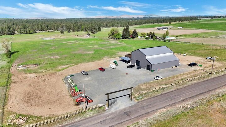 Property Photo:  14414 S Stangland Rd  WA 99004 