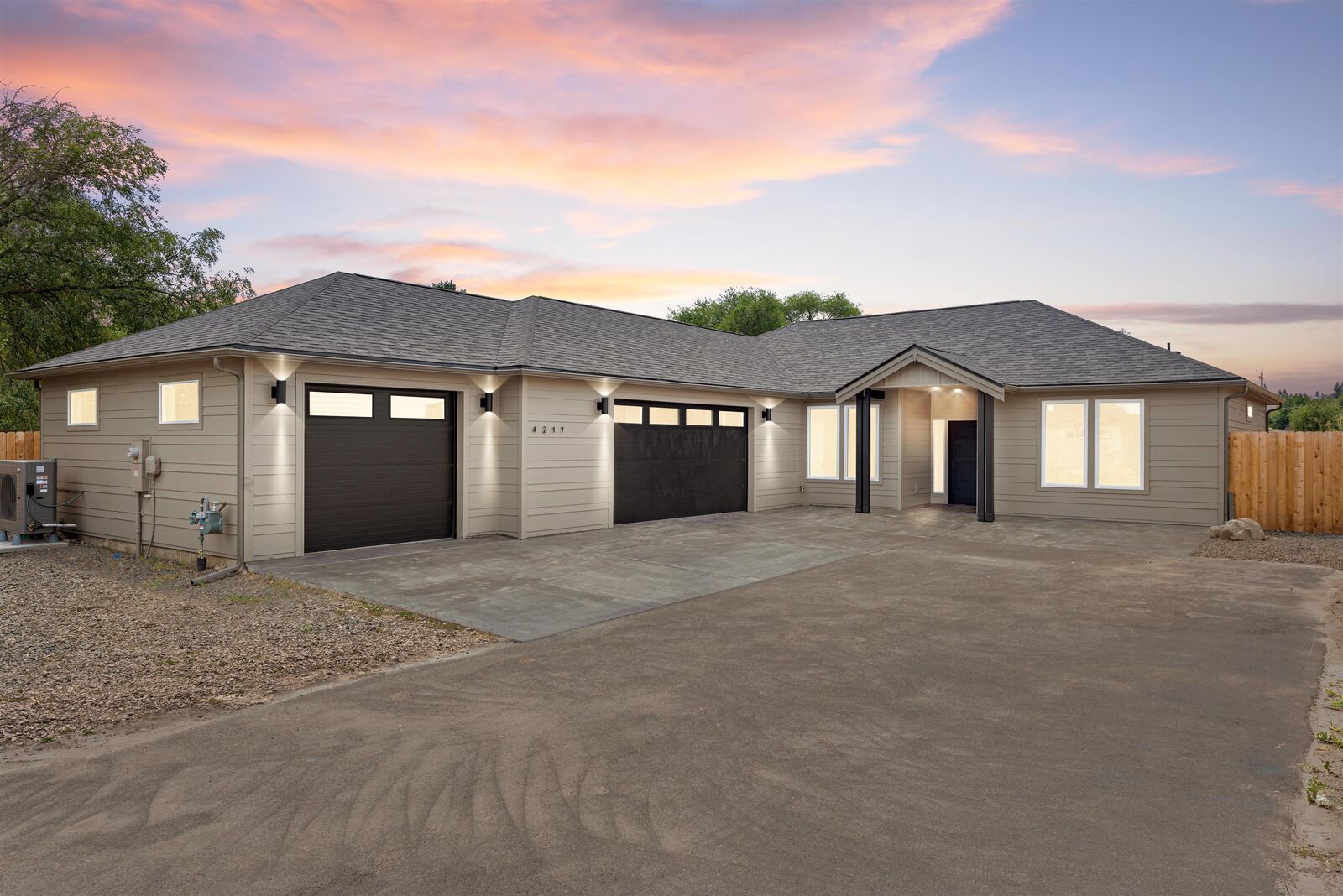 Property Photo:  4217 N Locust Rd  WA 99206 