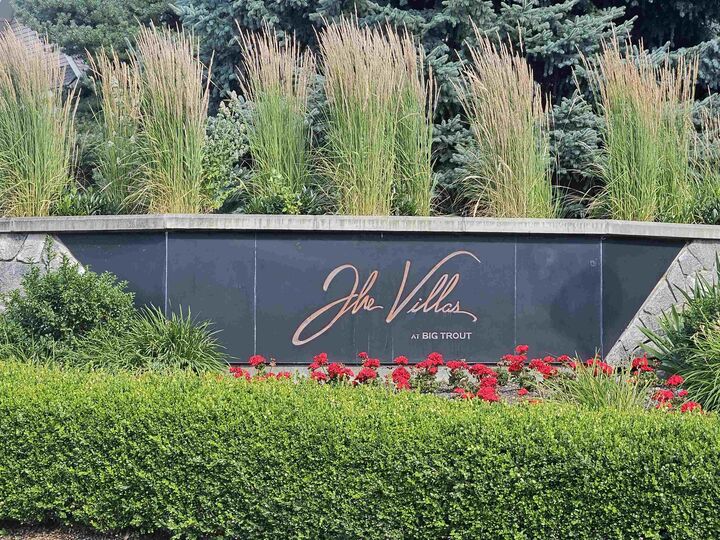 Property Photo: 22855 E Country Vista Dr Unit 352 WA 99019