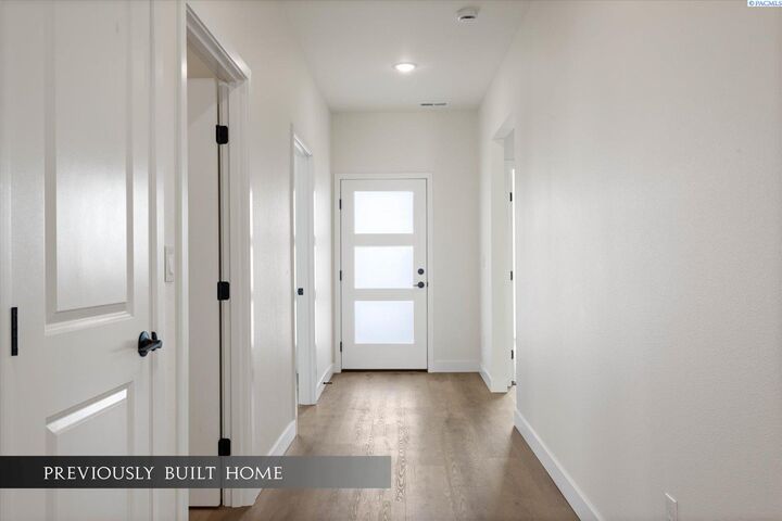 Property Photo:  1106 Fairhaven Loop 33  WA 99352 