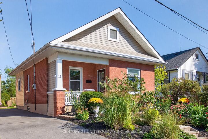 Property Photo:  15 Moir Street  ON K9H 1S4 