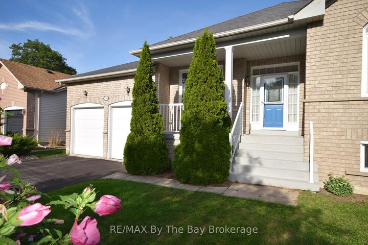 Property Photo:  150 Silver Birch Avenue  ON L9Z 1N3