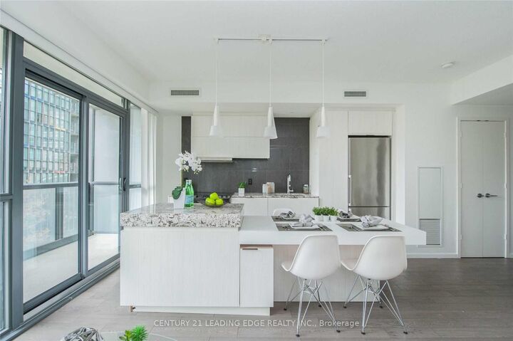 Property Photo:  101 Charles Street E 509  ON M4Y 1V2 