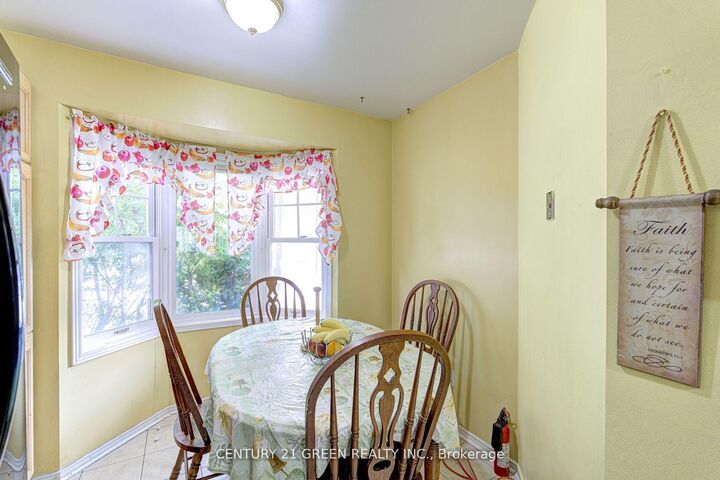 Property Photo:  3 Desert Sand Drive  ON L6R 1P9 