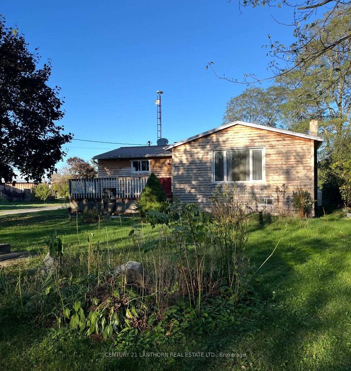 Property Photo:  210 Melville Road  ON K0K 1T0 