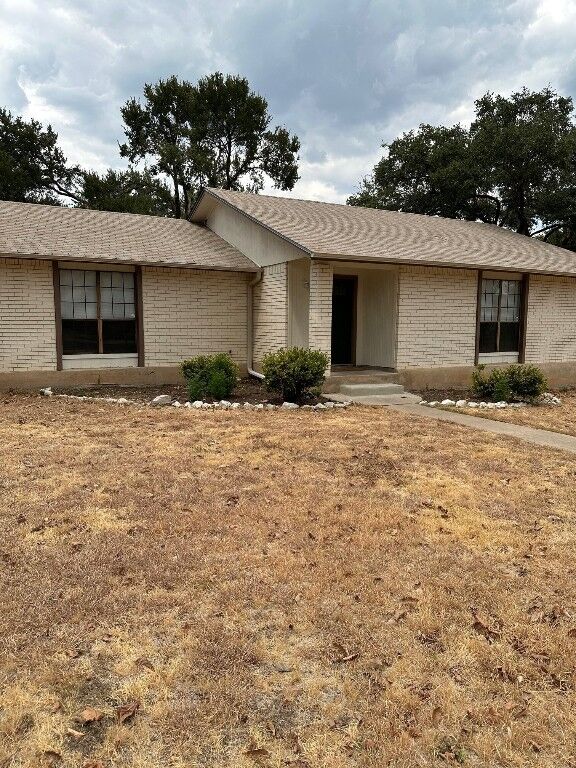 Property Photo: 1614 Plateau Ridge TX 78613