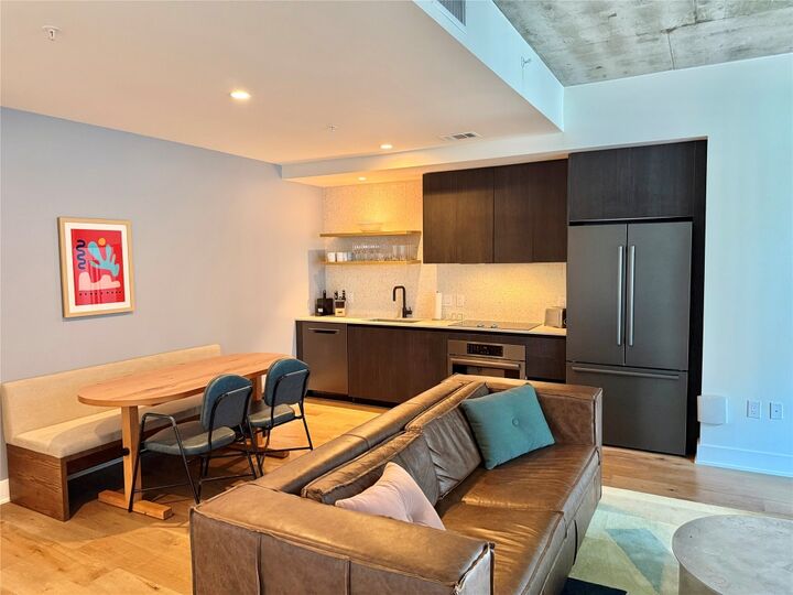 48 E East Avenue 2509  Austin TX 78701 photo