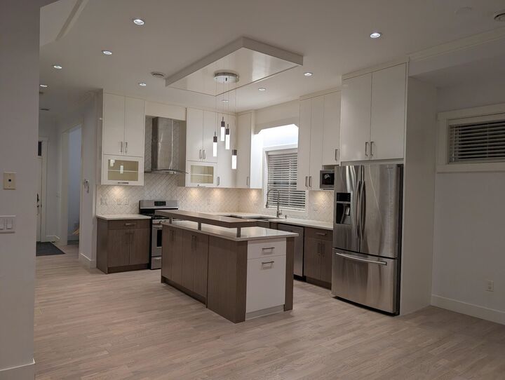 Property Photo:  15432 26 Avenue  BC V4P 1C6 