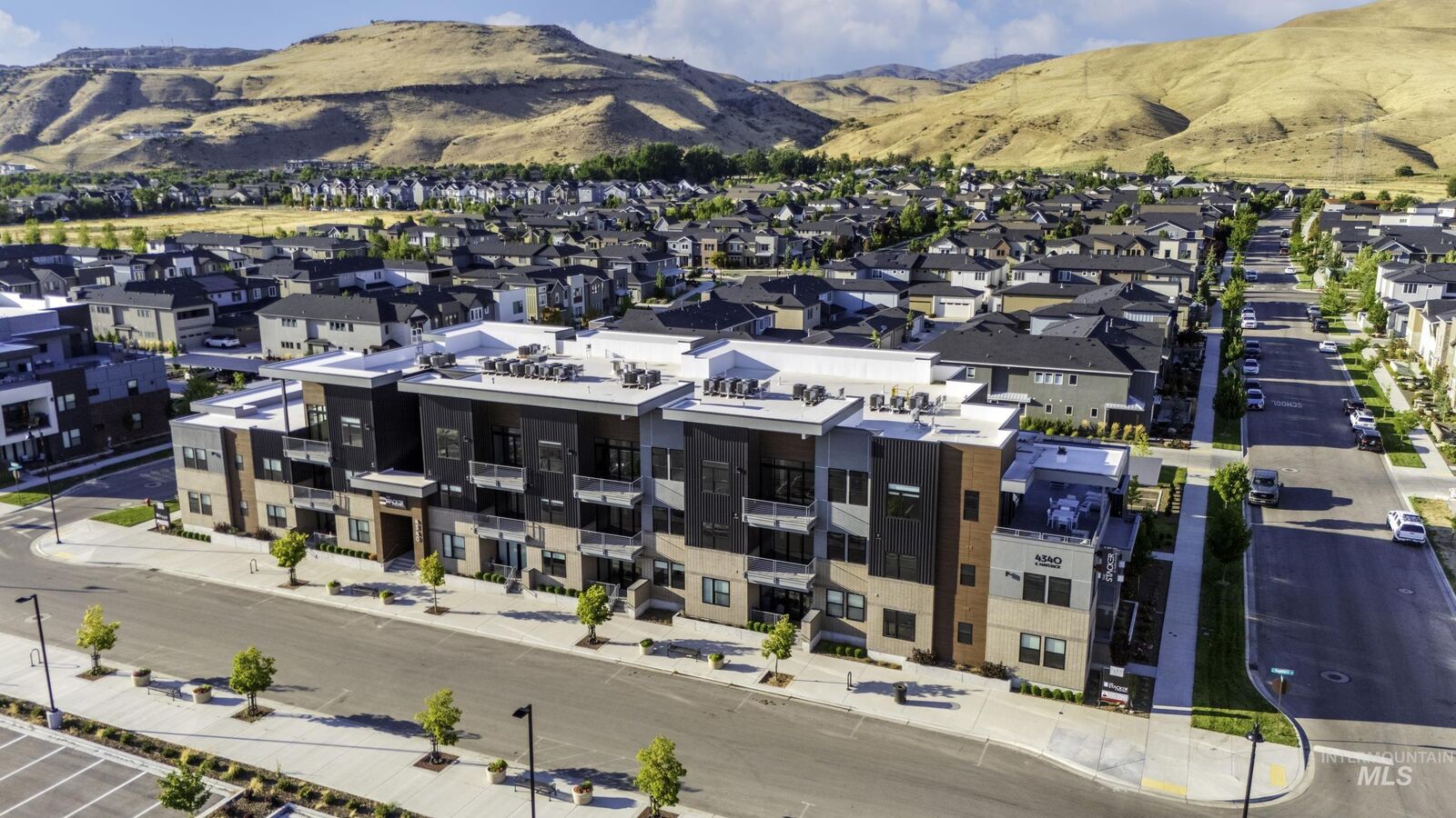 Property Photo:  4340 E Haystack St 104  ID 83716 