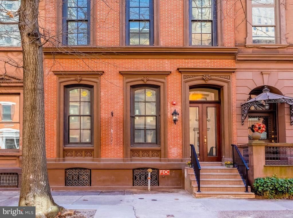 Property Photo:  1716 Spruce Street 1  PA 19103 