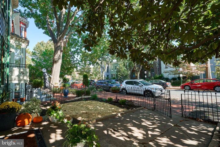Property Photo: 20 9th Street NE DC 20002