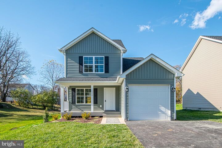 Property Photo: 709 Ross St VA 22601