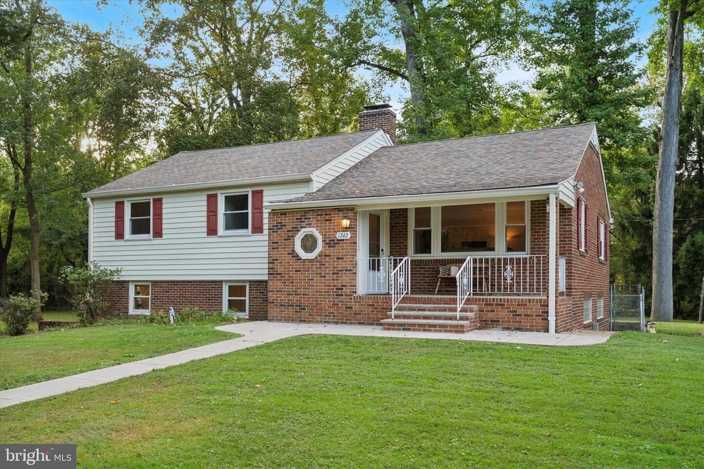 Property Photo:  1742 Paradise Lane  PA 19020 