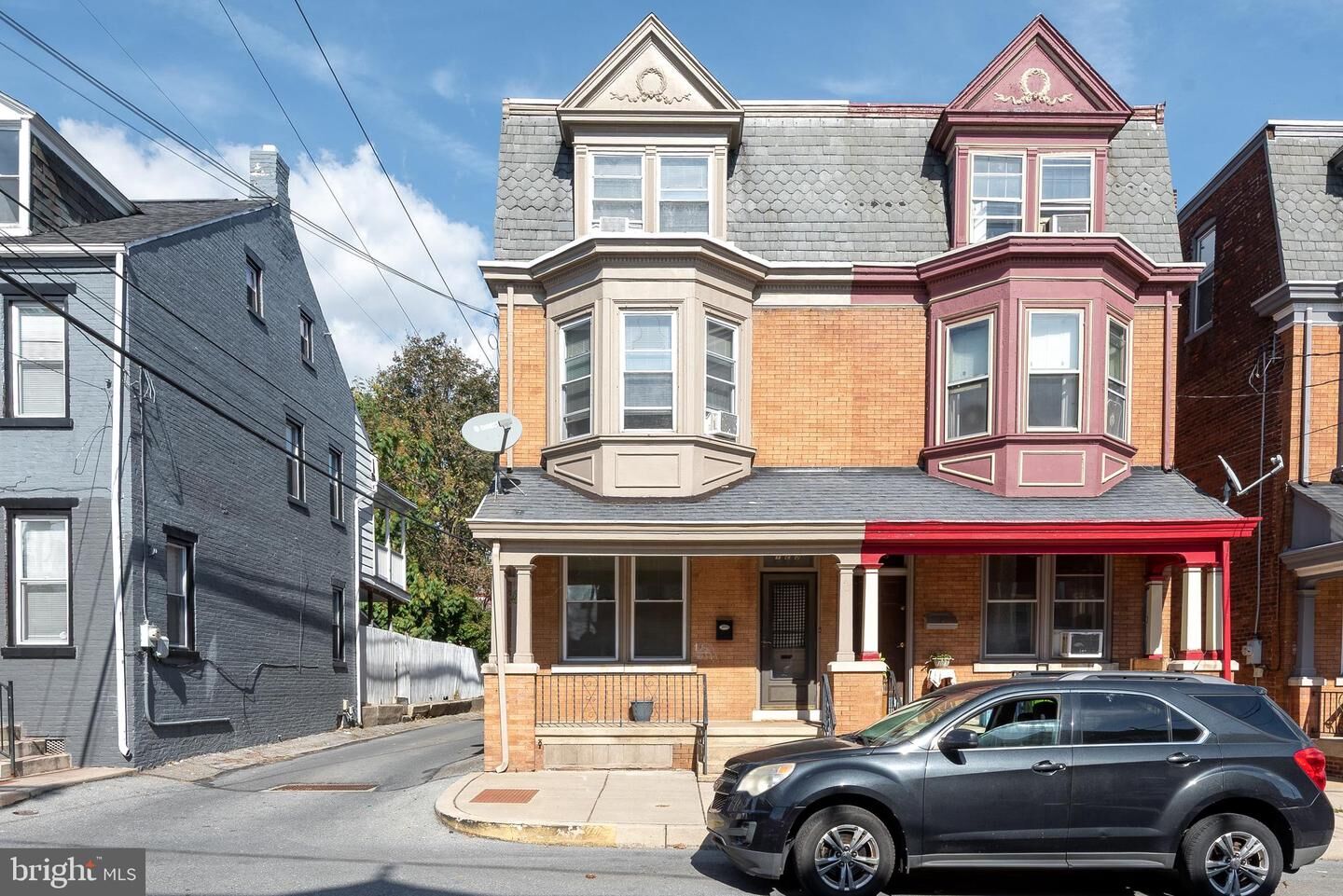 Property Photo:  125 N 4th Street  PA 17512 