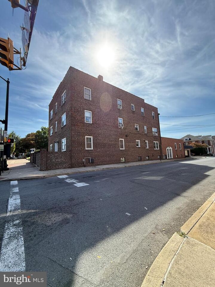 Property Photo:  152 Main Street W 11  PA 17268 