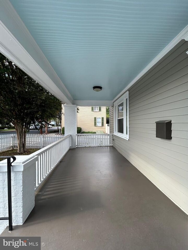 Property Photo:  1415 Caroline Street  VA 22401 