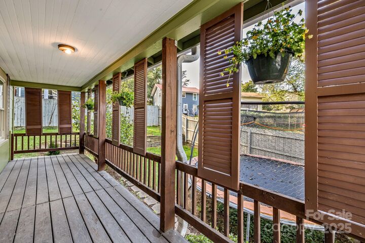Property Photo:  222 Glendale Avenue  NC 28803 