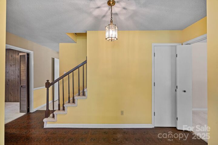 Property Photo:  123 Cliffwood Circle  NC 28115