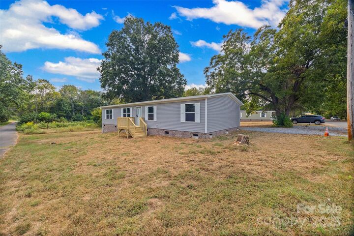 Property Photo:  2246 Myers Street  SC 29732 