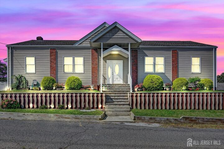 7 John Street  Sayreville NJ 08872 photo