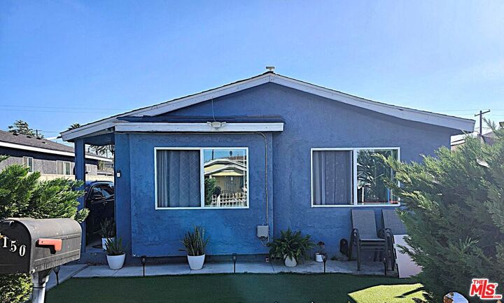 1150 E 80th St  Los Angeles CA 90001 photo