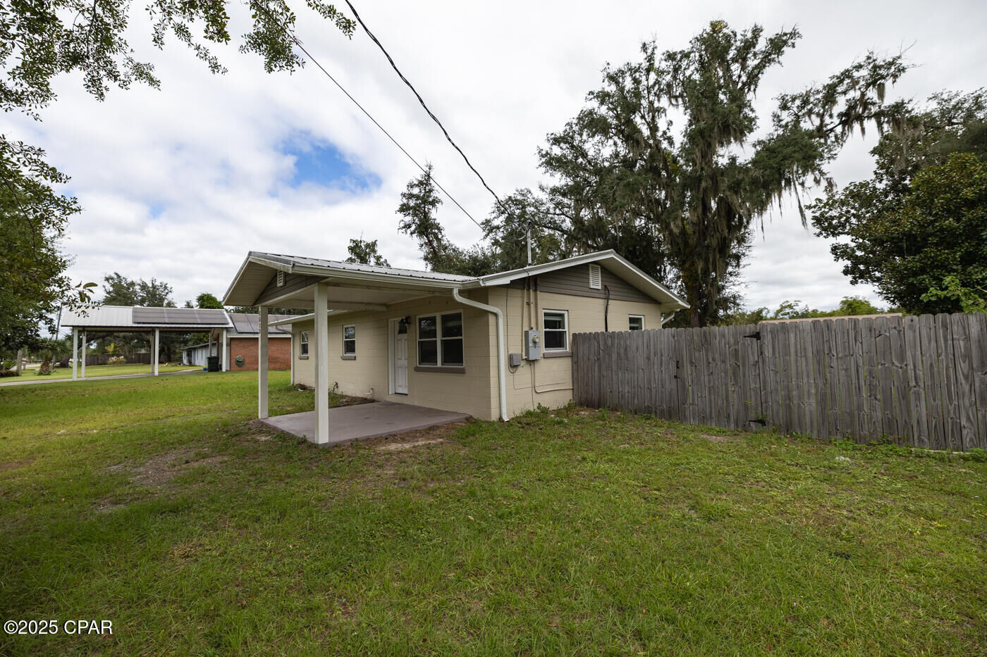 Property Photo:  1513 Maine Avenue  FL 32444