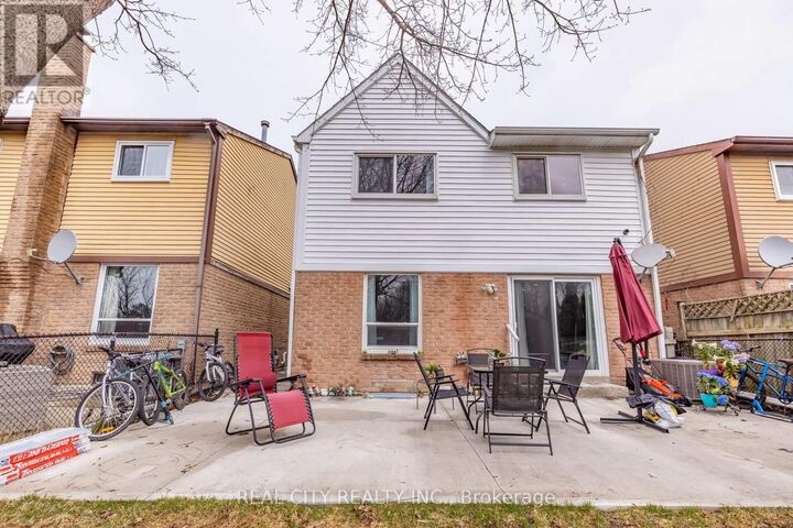 Property Photo:  70 Majestic Crescent  ON L6S 3N2 