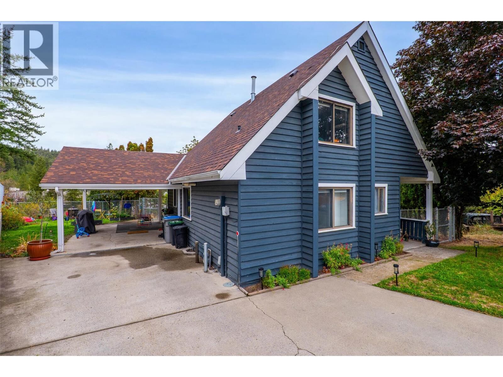 Property Photo:  1295 Harrison Place  BC V1S 1M2 