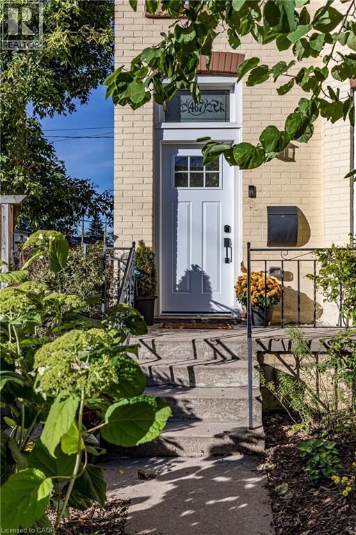Property Photo: 467 King William Street ON L8L 1R2