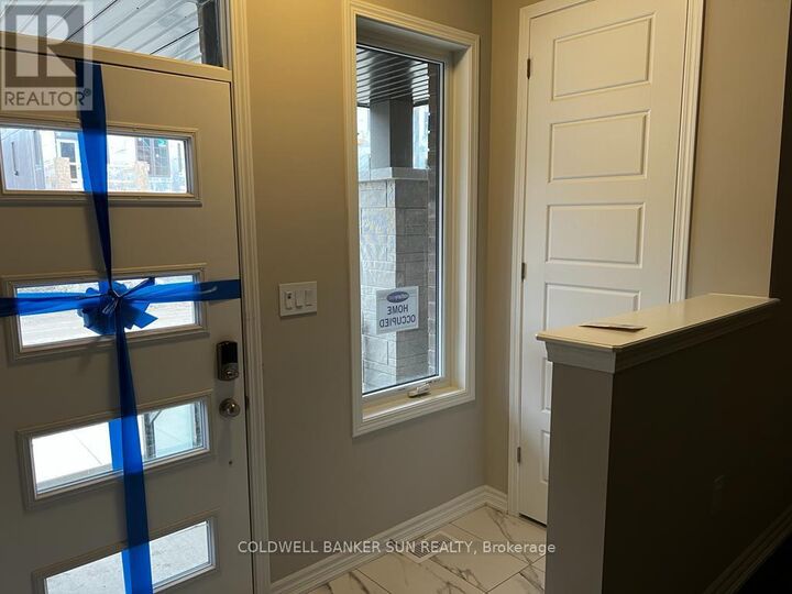 Property Photo: 22 Keppel Circle ON L7A 5K4