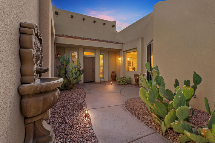 Property Photo: 42 Marricopa Court CA 92211