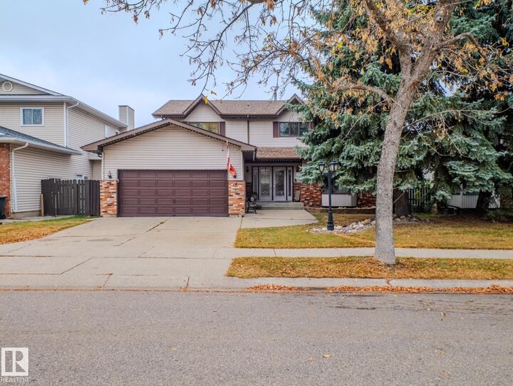14 Greenbriar Crescent  Sherwood Park AB T8H 1H8 photo