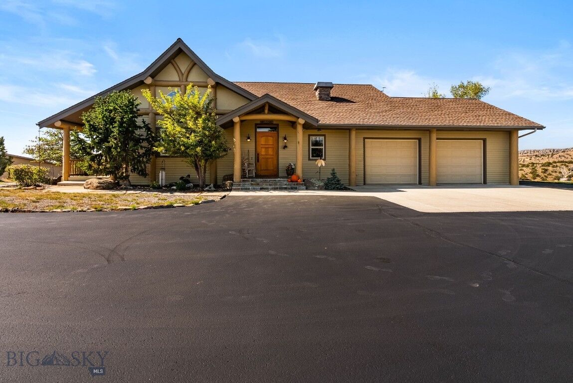 Property Photo:  1061 Lookabout Lane  MT 59741 