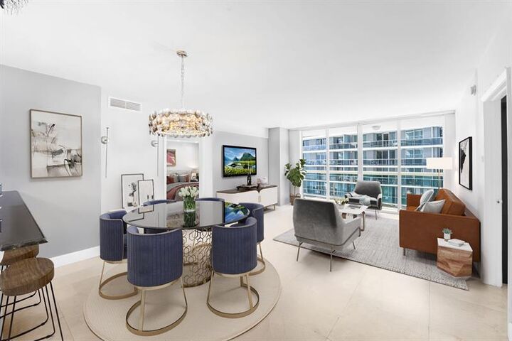 Property Photo: 1800 N Bayshore Dr 2914 FL 33132