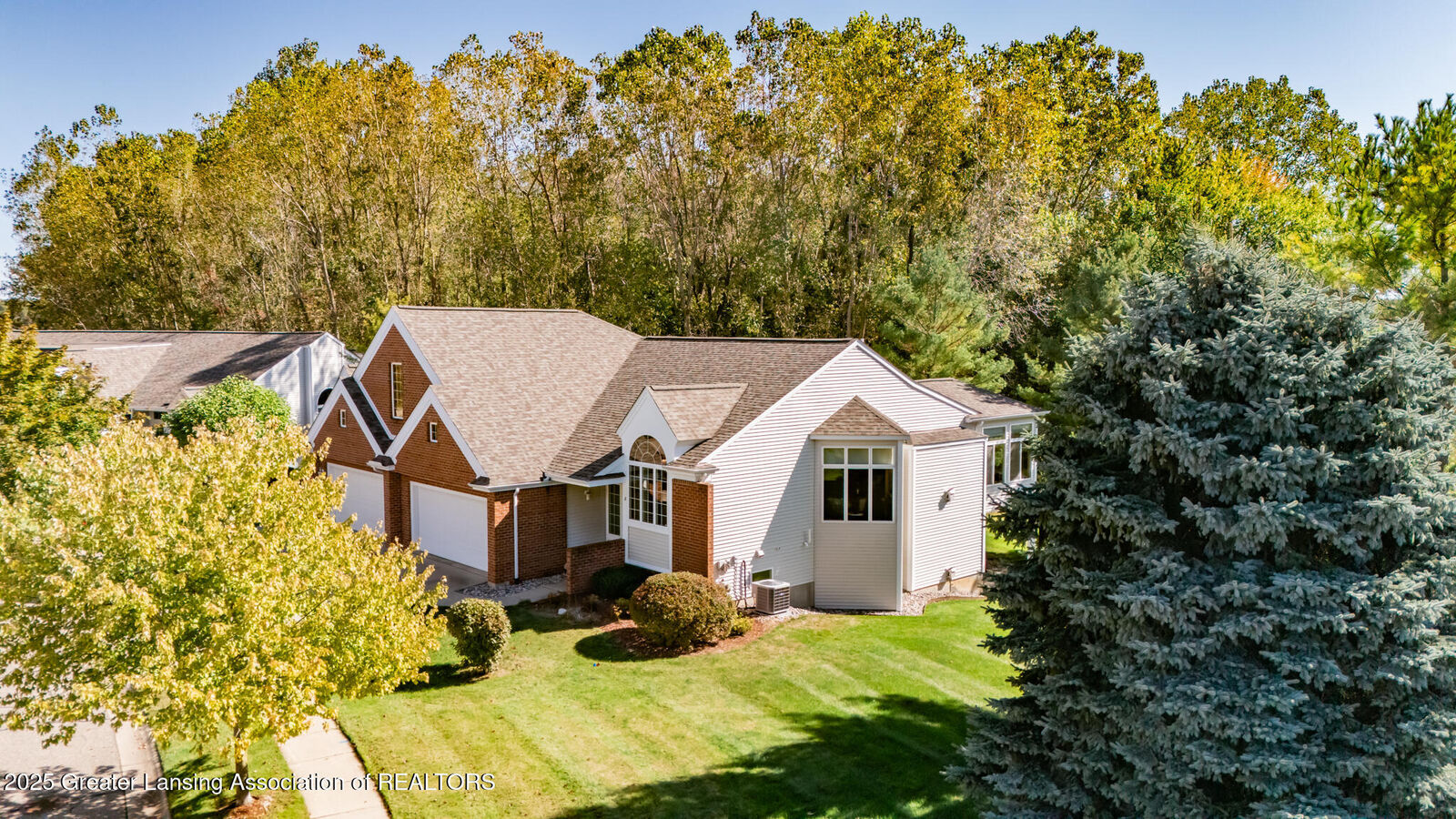 Property Photo:  8 Aviemore Drive  MI 48854 