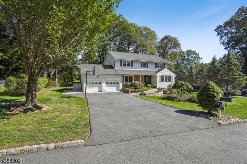 Property Photo:  114 Shady Ln  NJ 07869 