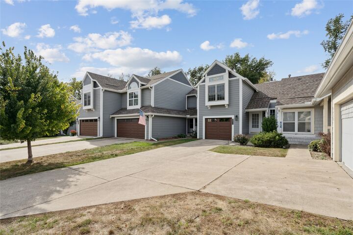 Property Photo:  8024 Cobblestone Road  IA 50322 
