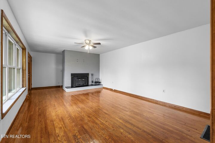 Property Photo:  328 Edgewood Drive  TN 37766 