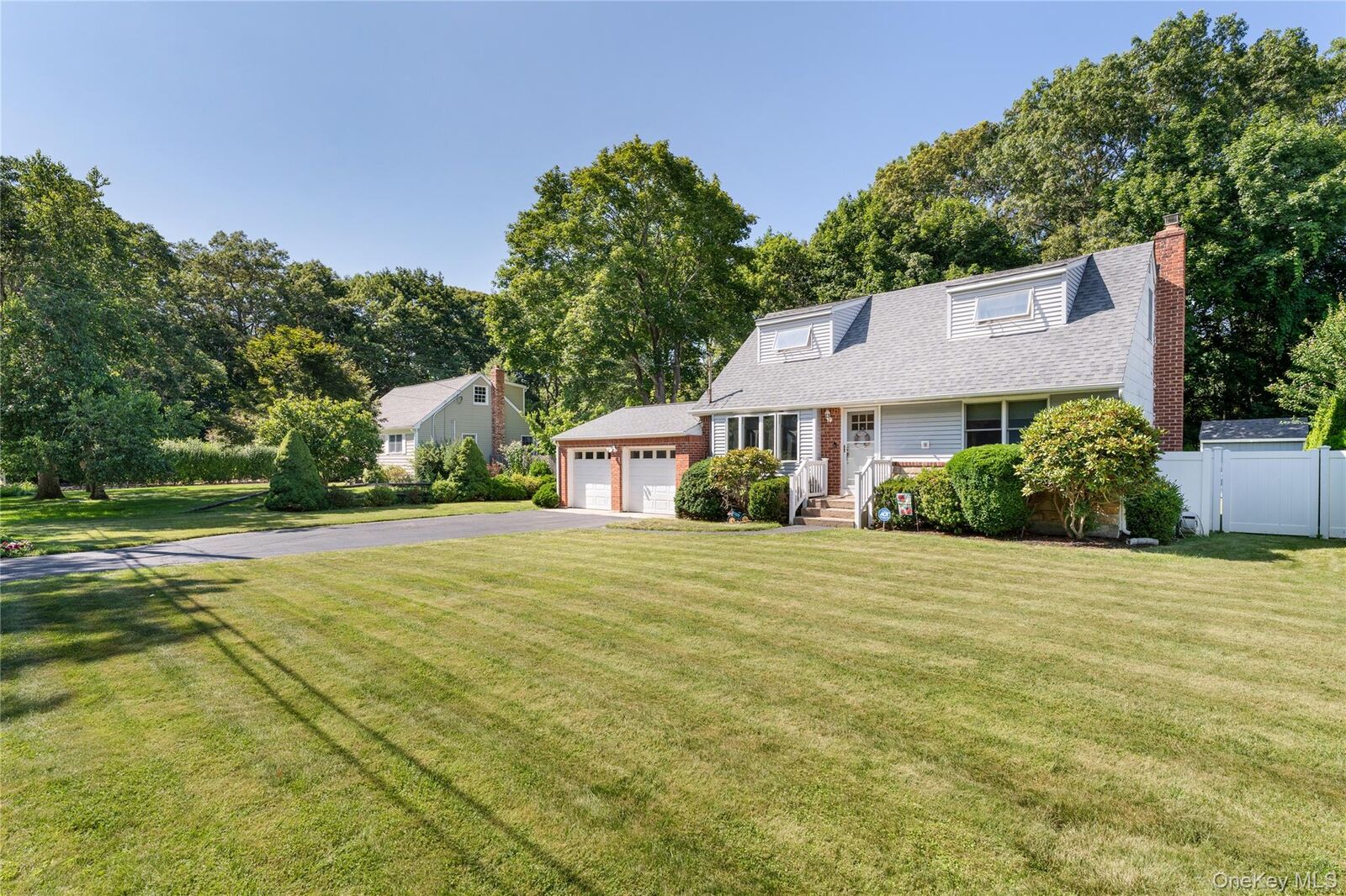 Property Photo:  55 Robinson Street  NY 11786