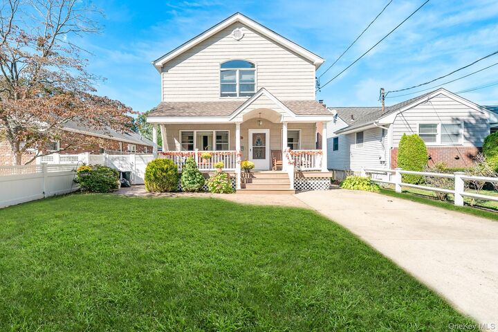 Property Photo:  3615 Franklin Street  NY 11793 