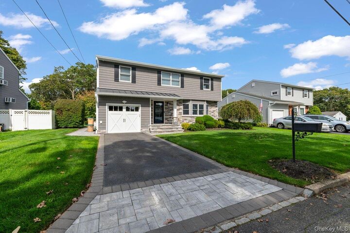 Property Photo:  117 N 1st Street  NY 11782 