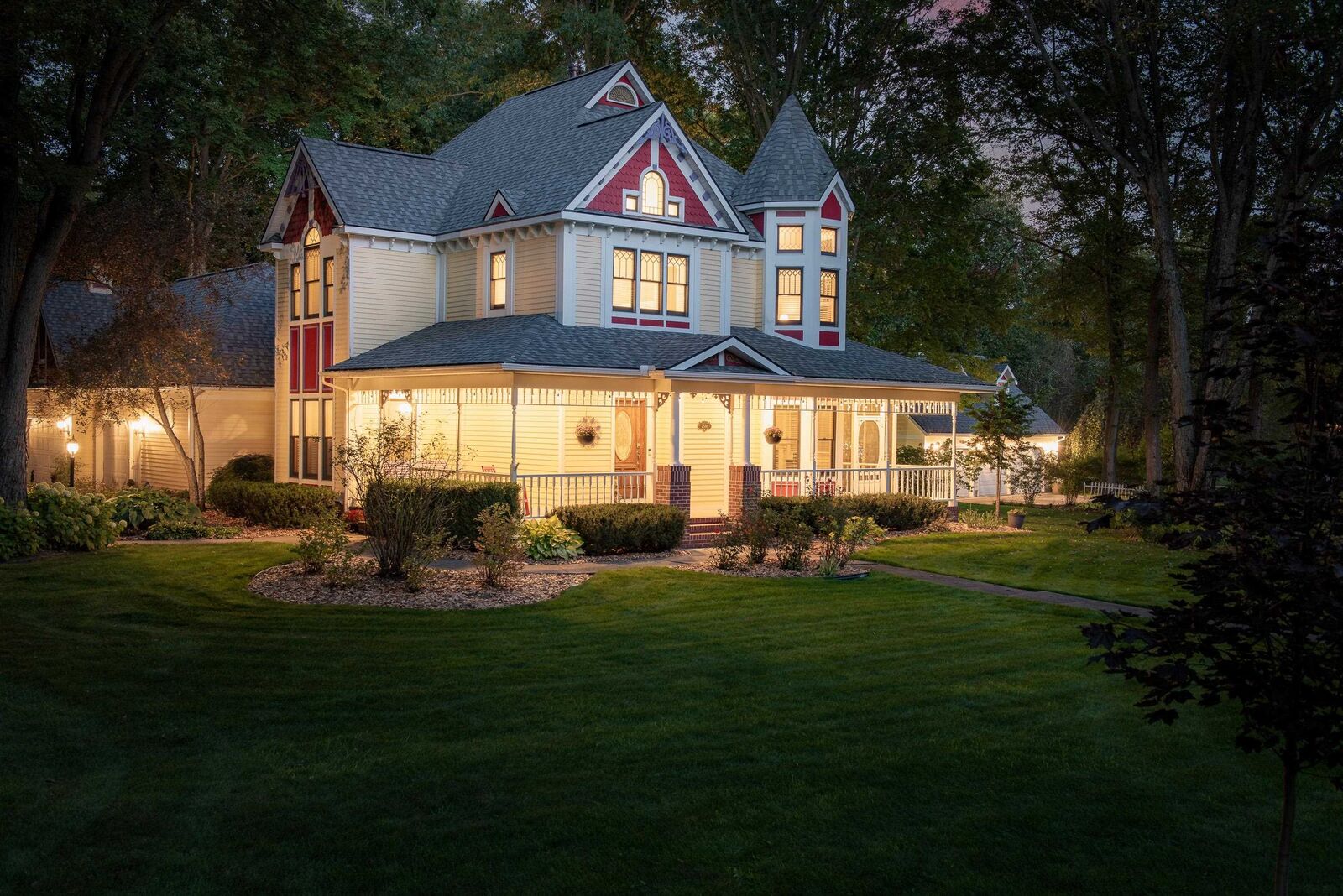 Property Photo:  2586 Hummingbird  MI 48642 