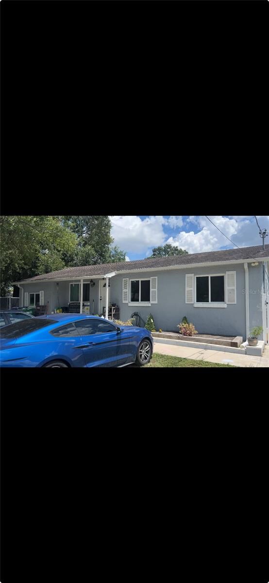 Property Photo: 10111 N 17th Street FL 33612